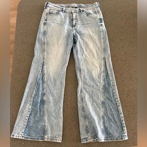 American Eagle Flared Mid Rise Jeans
